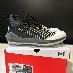 Under Armour Men’s Black and White Baseball Cleats